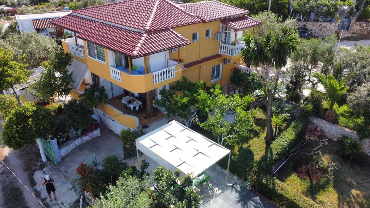 Golden Villa Ksamil Exterior photo